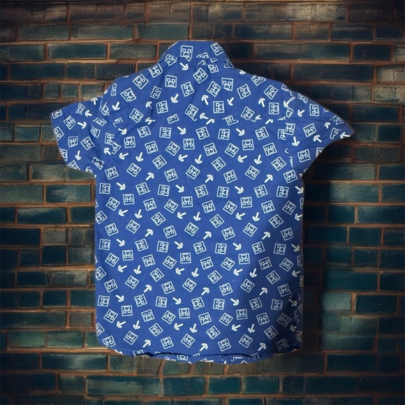 Minecraft Kids’ Blue Short-Sleeve Button-Up Shirt - Picture 3 of 4